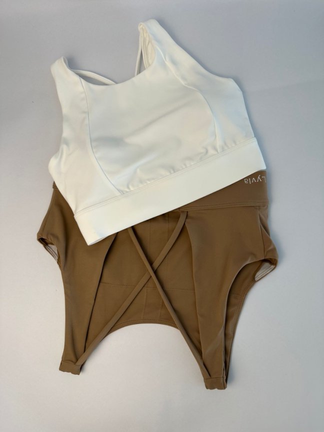 Image of leggings, sport bra, slim, fit, yoga, Pilates, breathable, Seamless, free size, Functional, Comfort, Breathable, lightweight, premium, lululemon